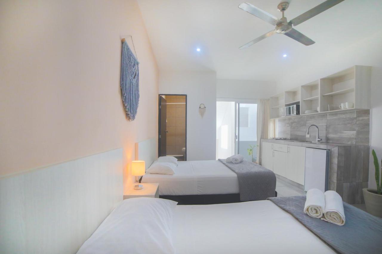 Almond Suites ปลายาเดลการ์เมน ภายนอก รูปภาพ