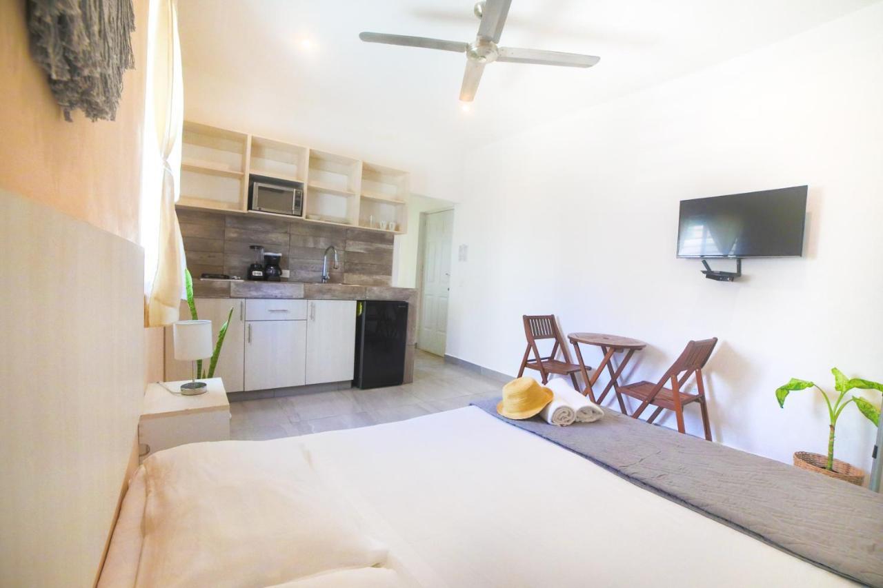 Almond Suites ปลายาเดลการ์เมน ภายนอก รูปภาพ